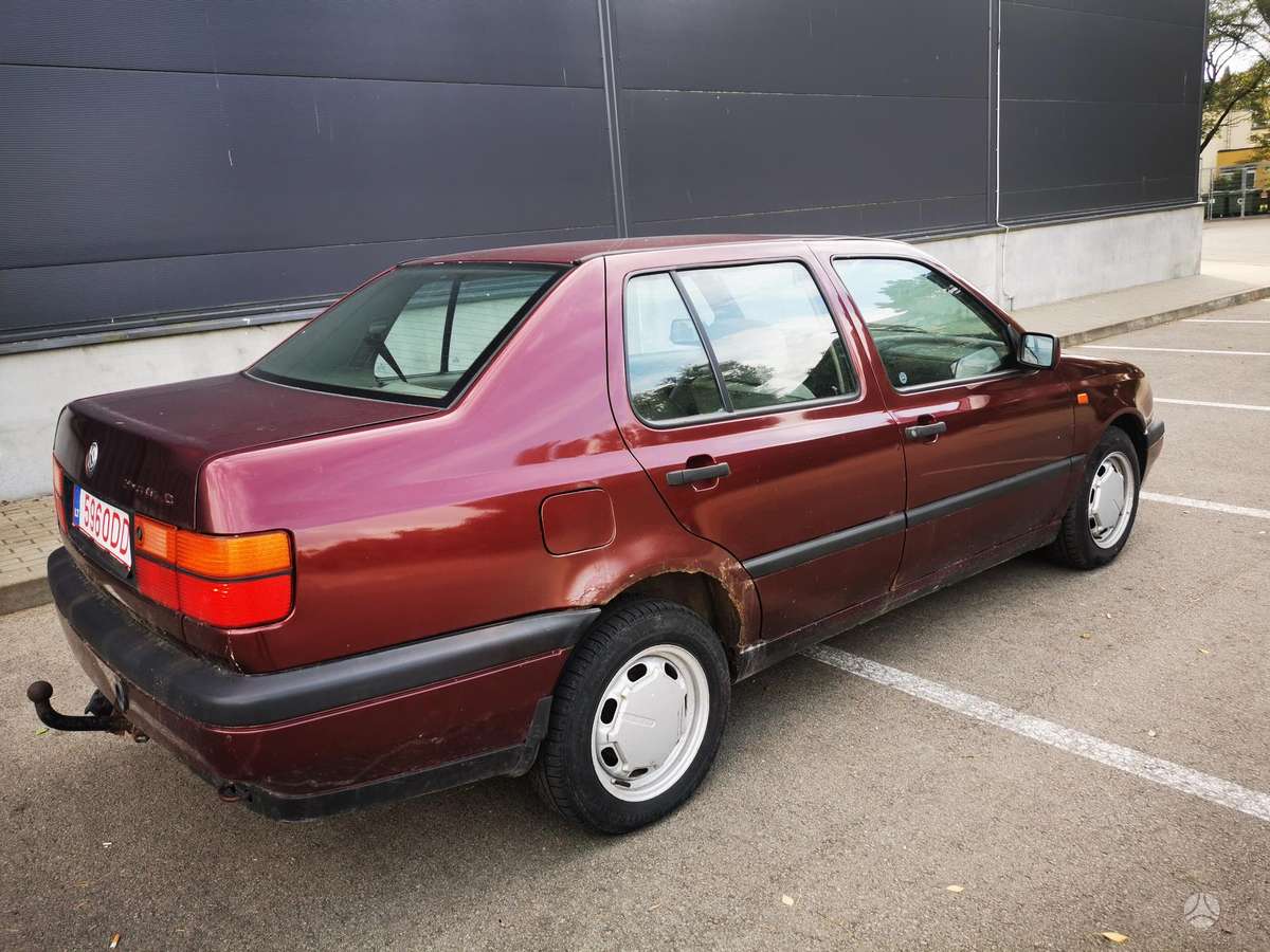 Volkswagen Vento - 6