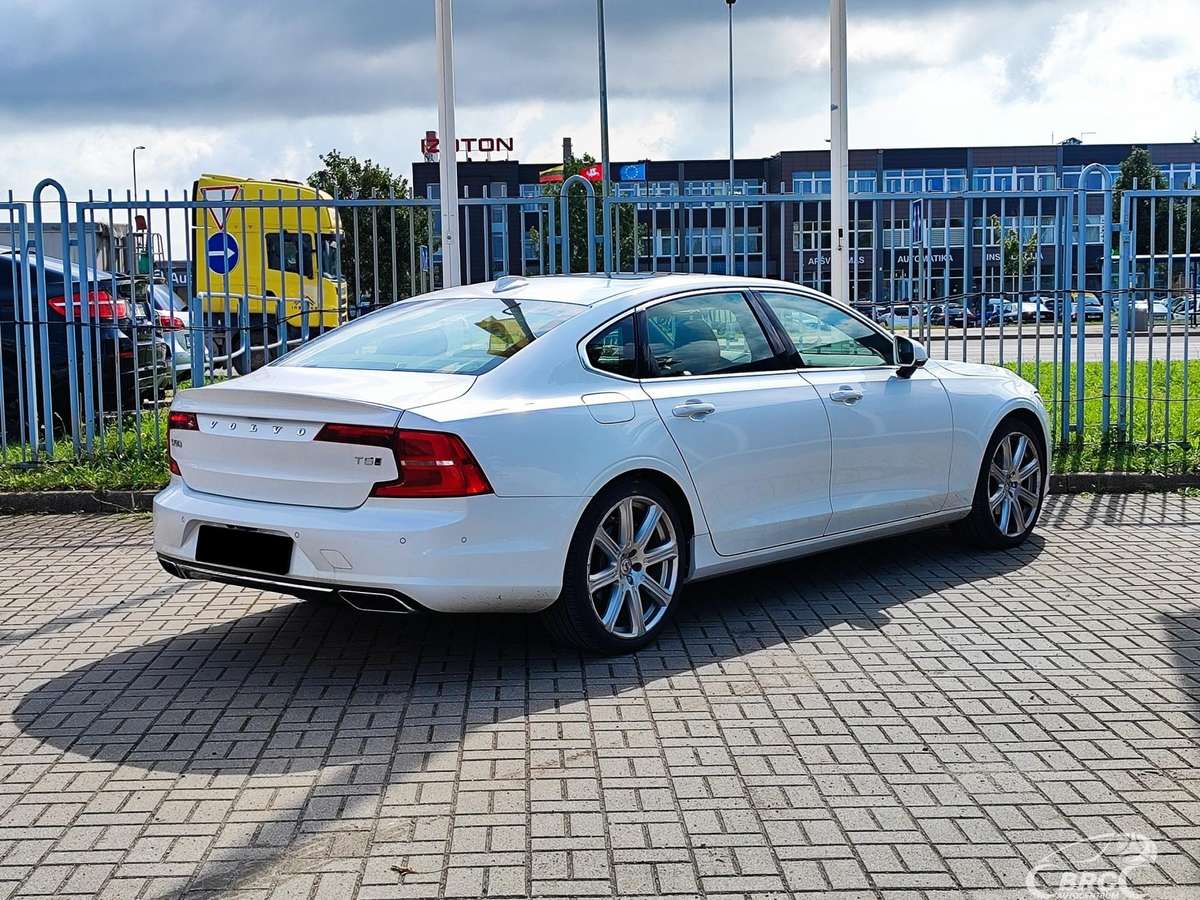 Volvo S90, 2.0 l., Седан