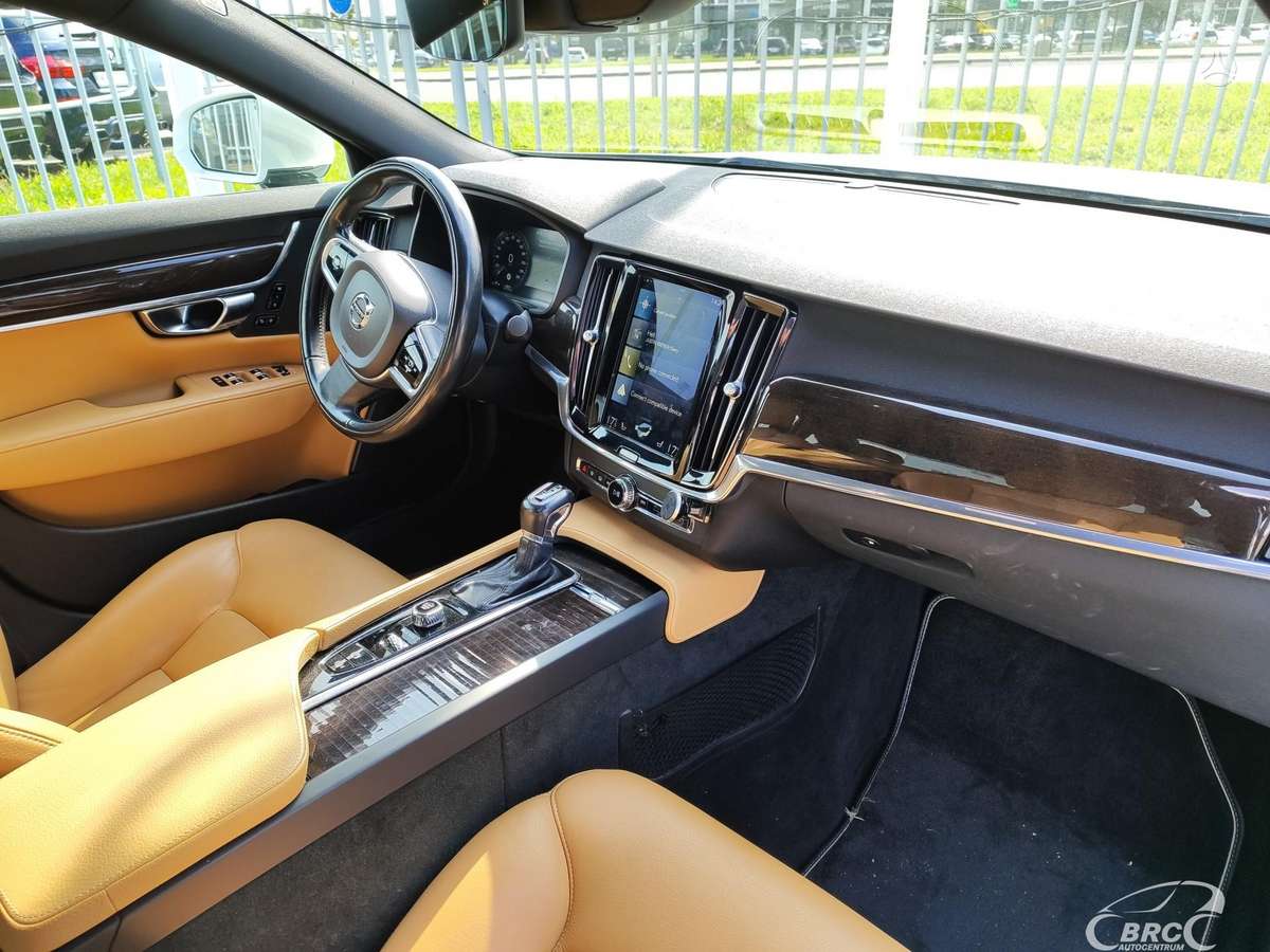 Volvo S90, 2.0 l., Седан