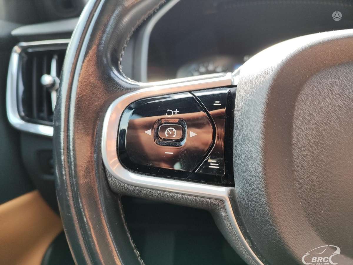 Volvo S90, 2.0 l., Седан