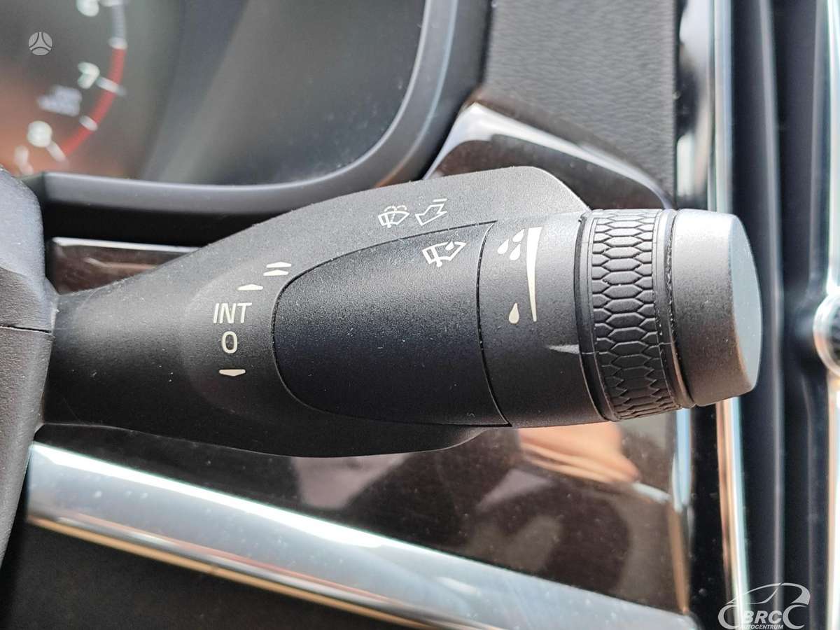 Volvo S90, 2.0 l., Седан