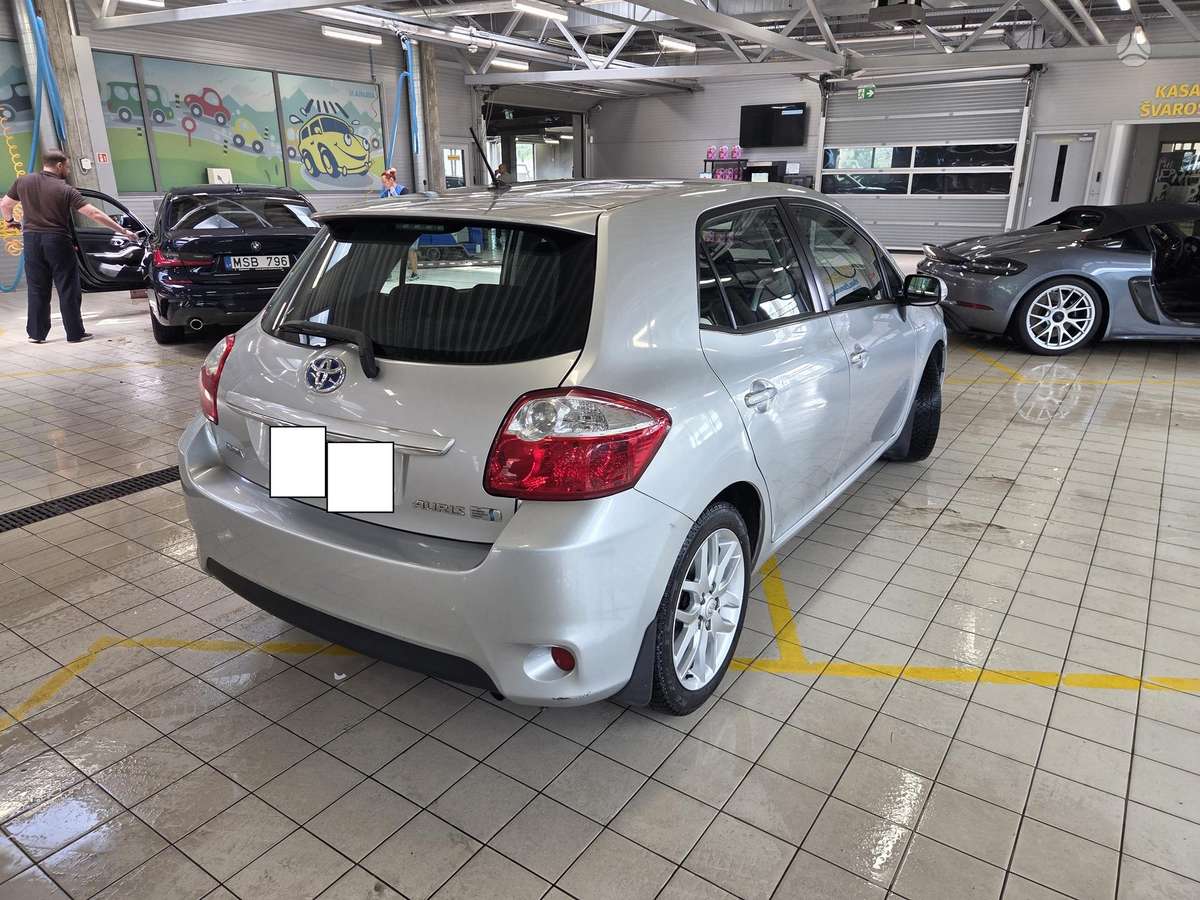 Toyota Auris - 7