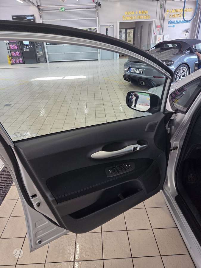 Toyota Auris - 11