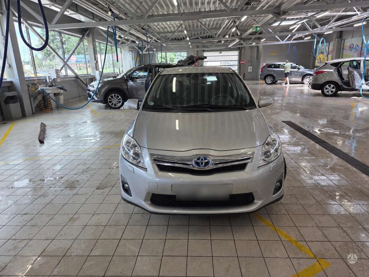 Toyota Auris - 2
