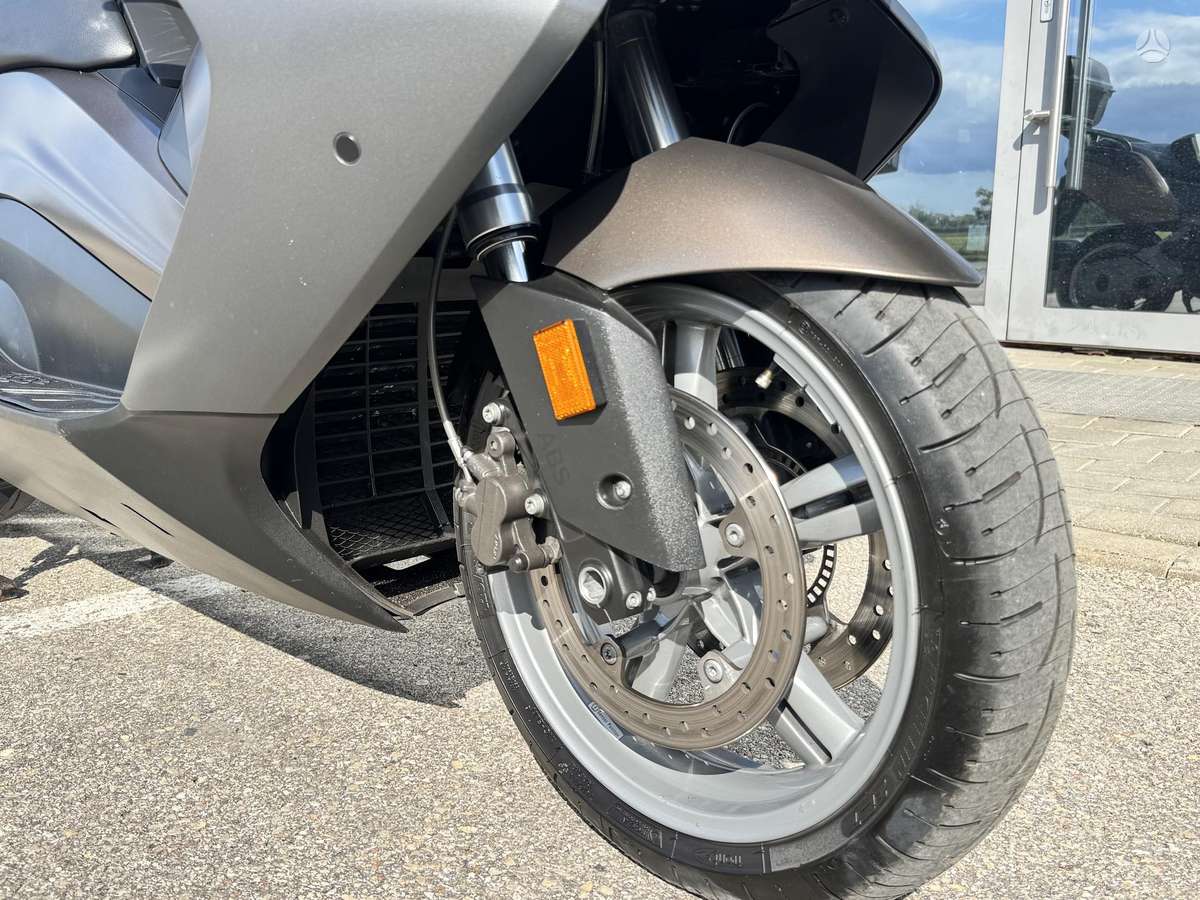 BMW C 650 GT 650cc, scooters / mopeds