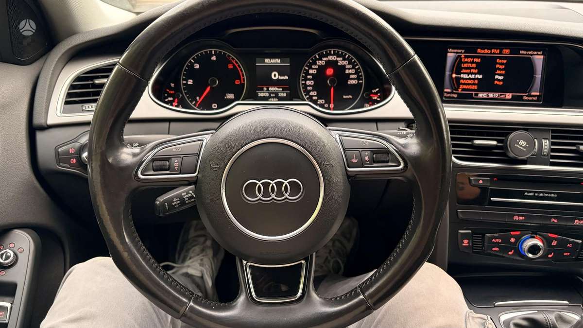 Audi A4, 2.0 l., Универсал