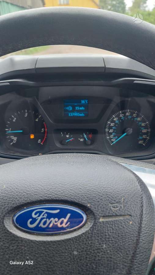 Ford Tourneo Custom dalimis