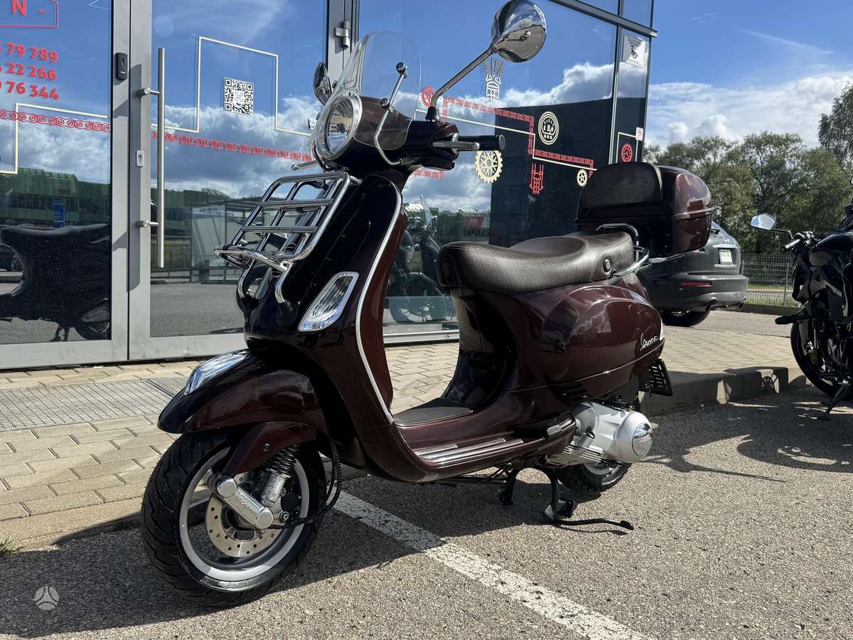 Piaggio Vespa 125cc, мотороллеры / мопеды