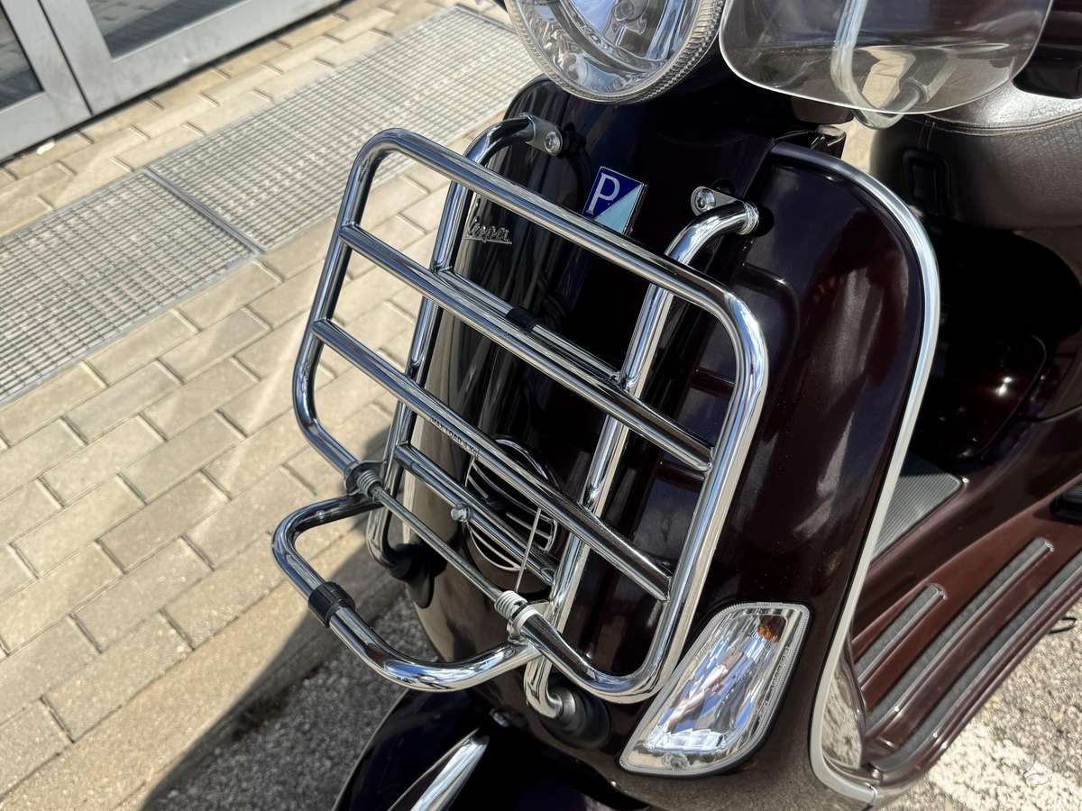 Piaggio Vespa 125cc, мотороллеры / мопеды