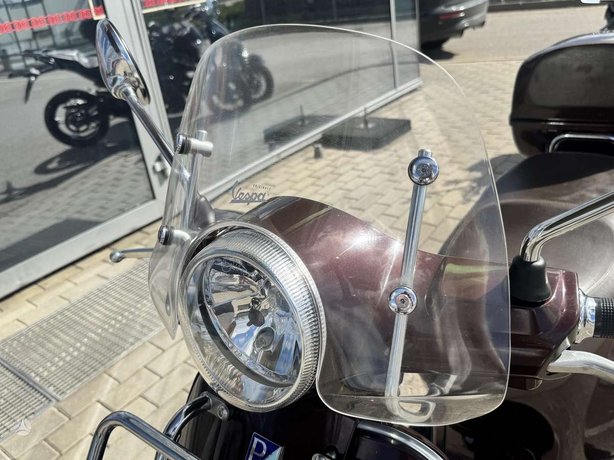 Piaggio Vespa 125cc, мотороллеры / мопеды