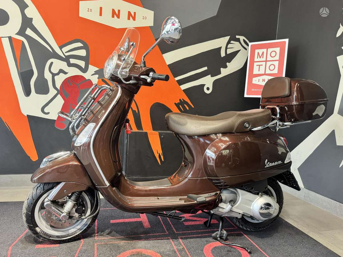 Piaggio Vespa 125cc, мотороллеры / мопеды
