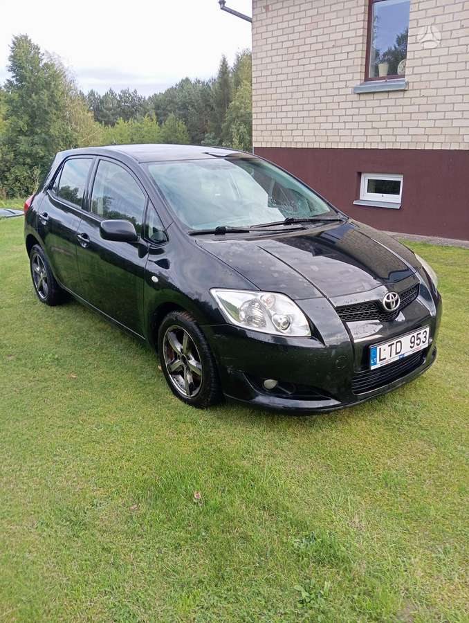 Toyota Auris, 2.0 l., hatchback