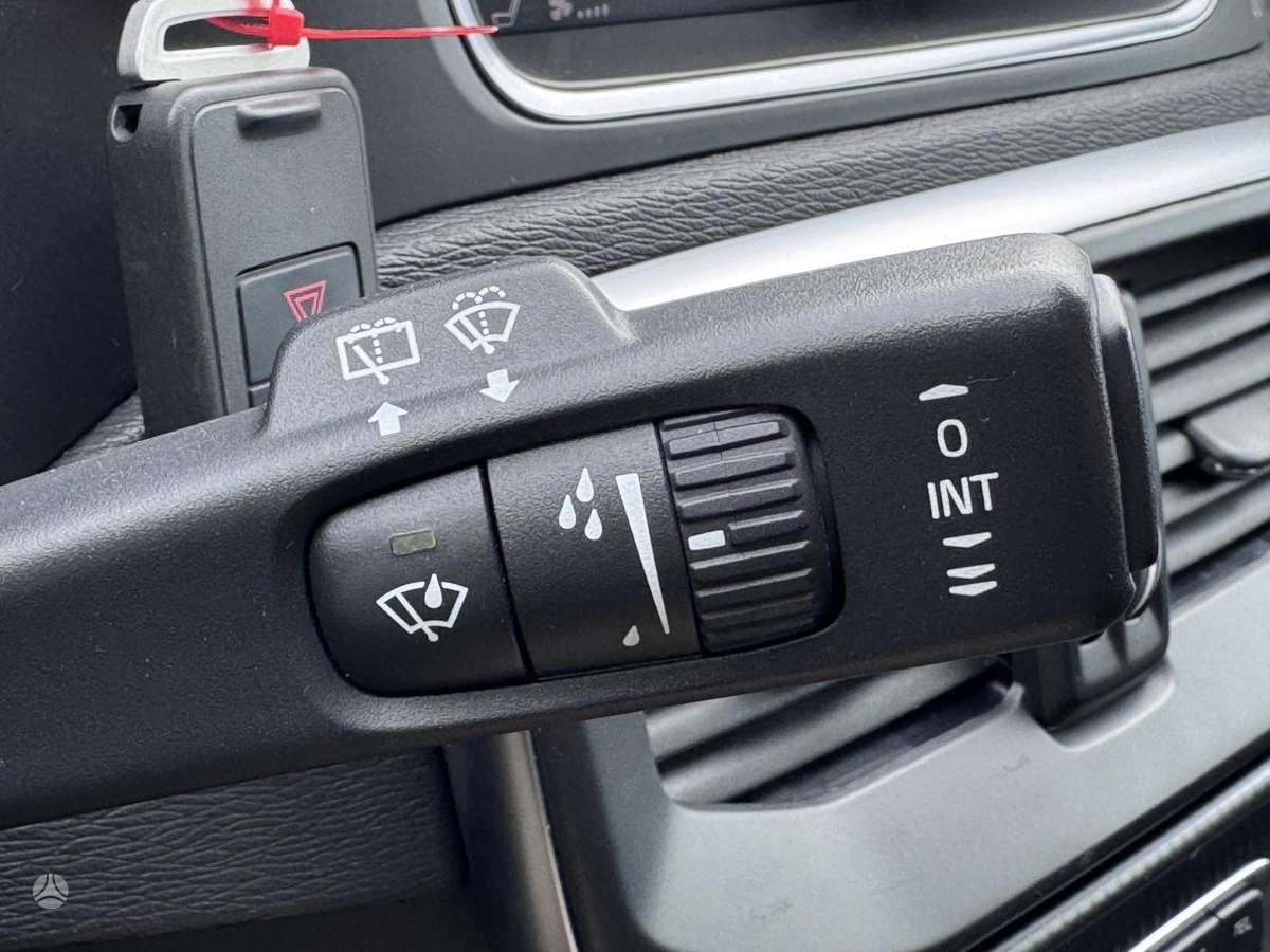 Volvo V40, 2.0 l., Хэтчбек