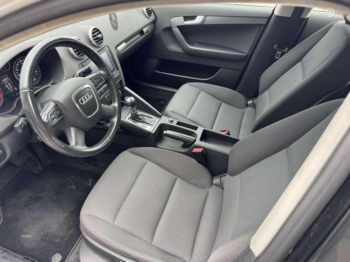 Audi A3, 1.6 l., Хэтчбек