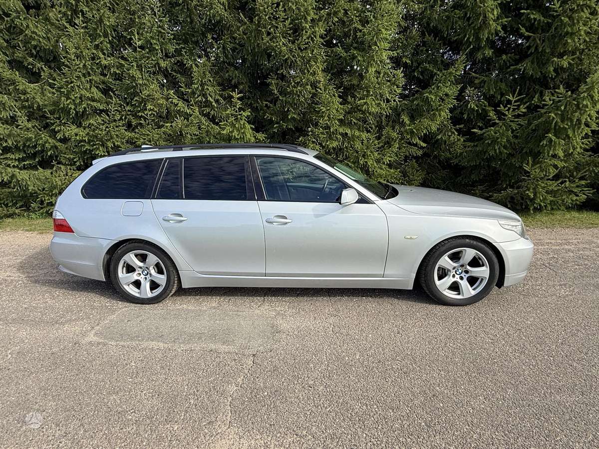 BMW 530, 3.0 l., wagon