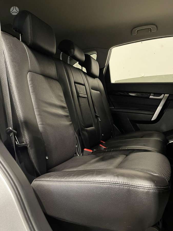 Chevrolet Captiva - 10