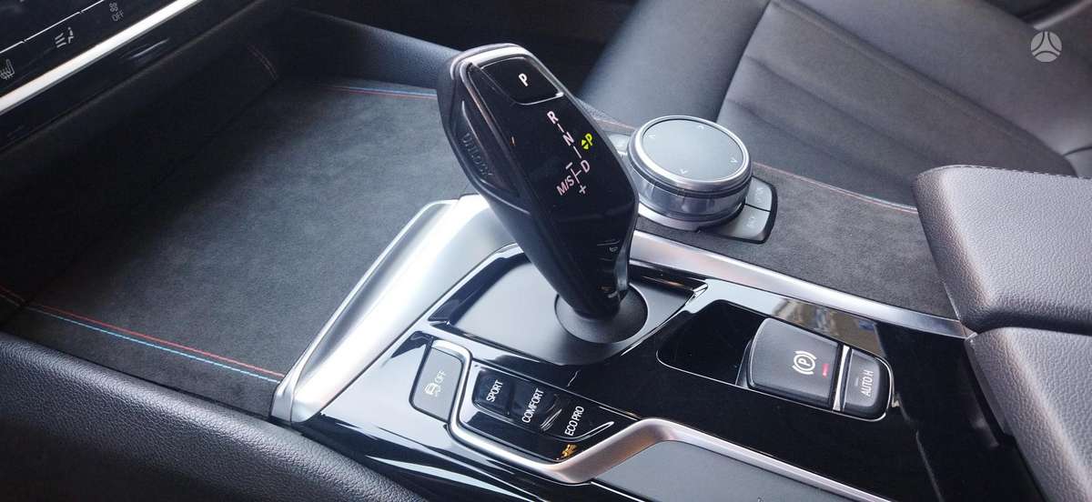 BMW 530, 3.0 l., Седан