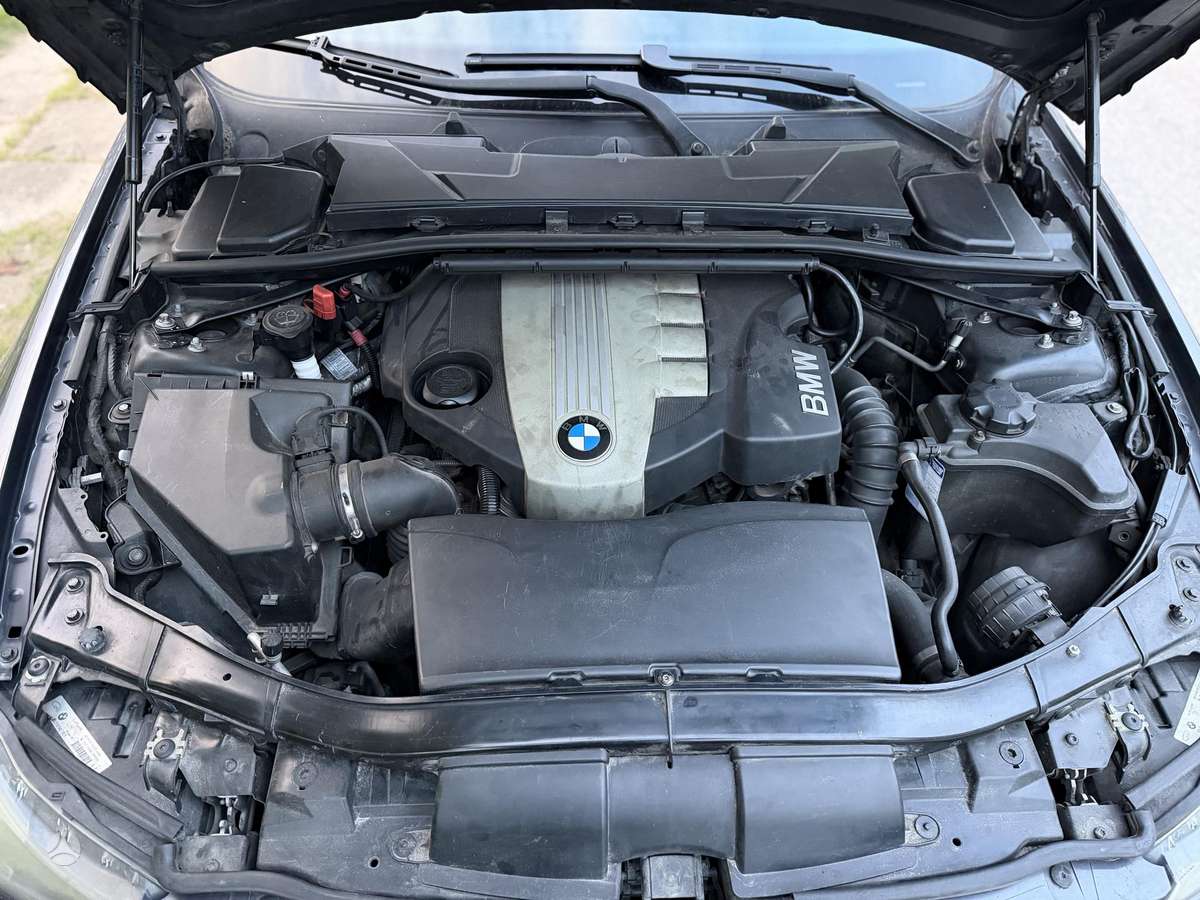 BMW 320, 2.0 l., wagon