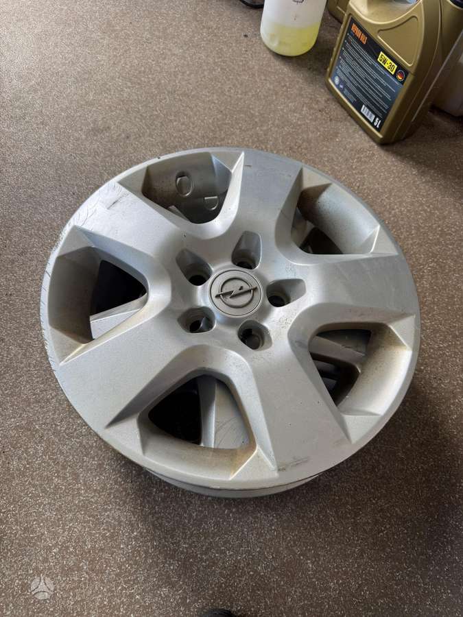 Opel, ratų gaubtai, R16
