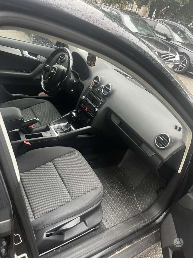 Audi A3, 1.6 l., Хэтчбек