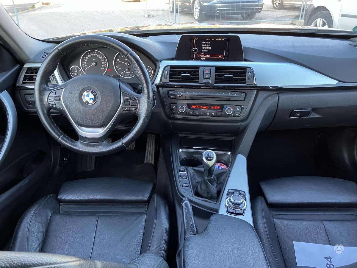 BMW 320, 2.0 l., Седан