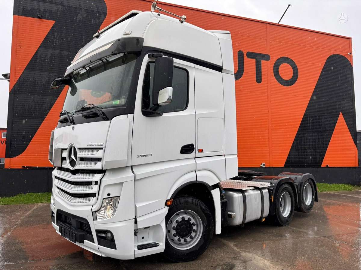 Mercedes-Benz Actros 2653 6x2, single sleeper
