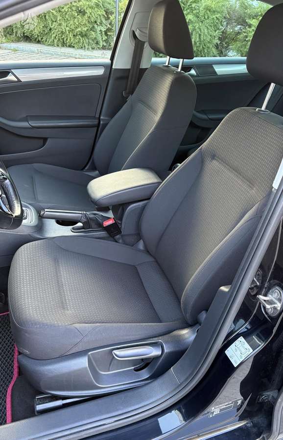 Volkswagen Jetta, 1.4 l., Седан