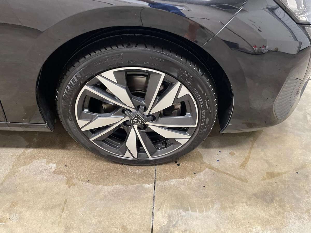 Peugeot 308, 1.2 l., Универсал