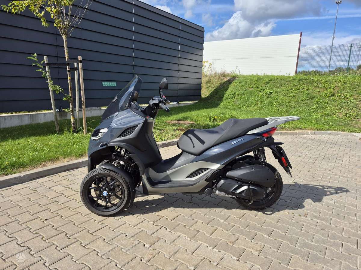 Piaggio MP3 310cc, trikes