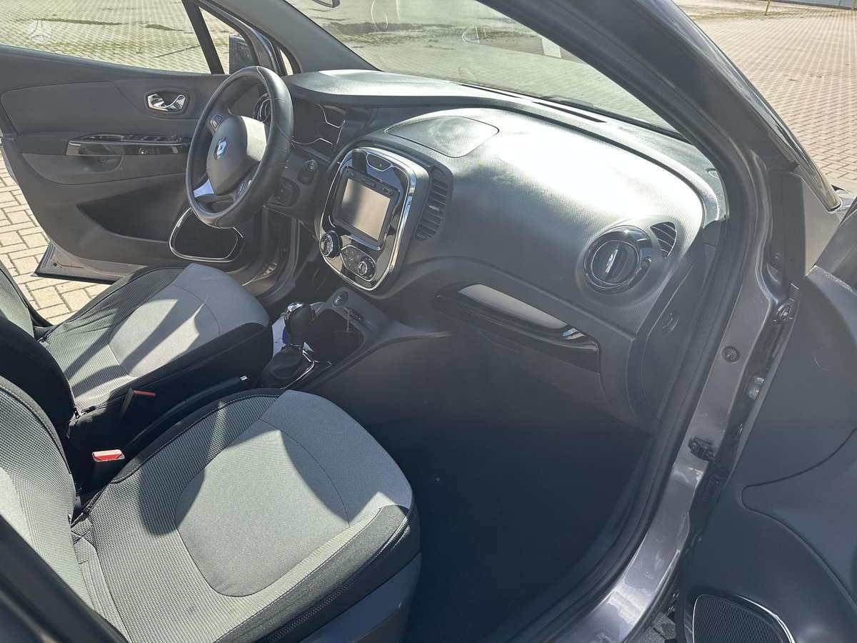 Renault Captur, 1.2 l., off-road / crossover