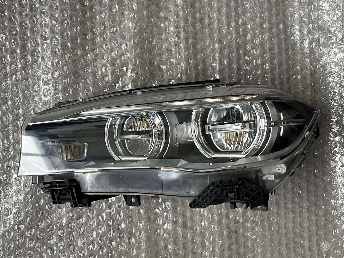BMW X5 lights