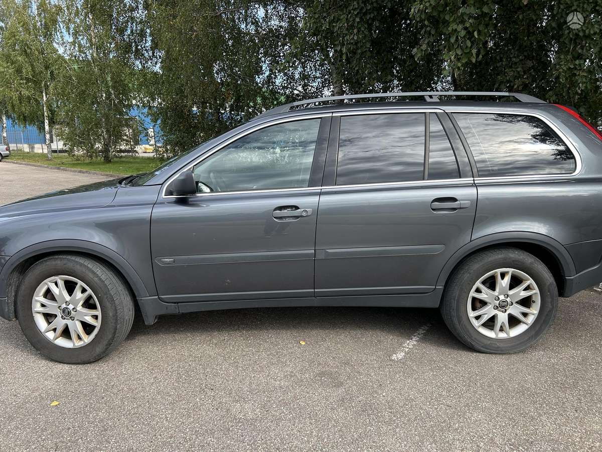 Volvo XC90 - 4