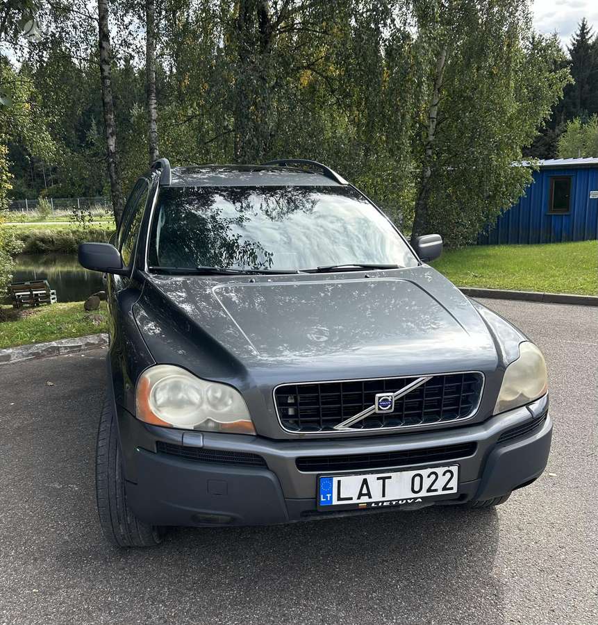 Volvo XC90 - 1