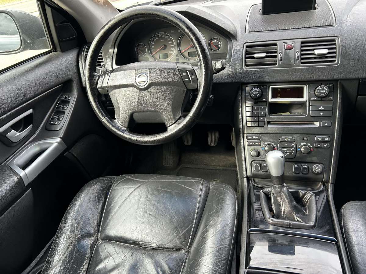 Volvo XC90 - 12