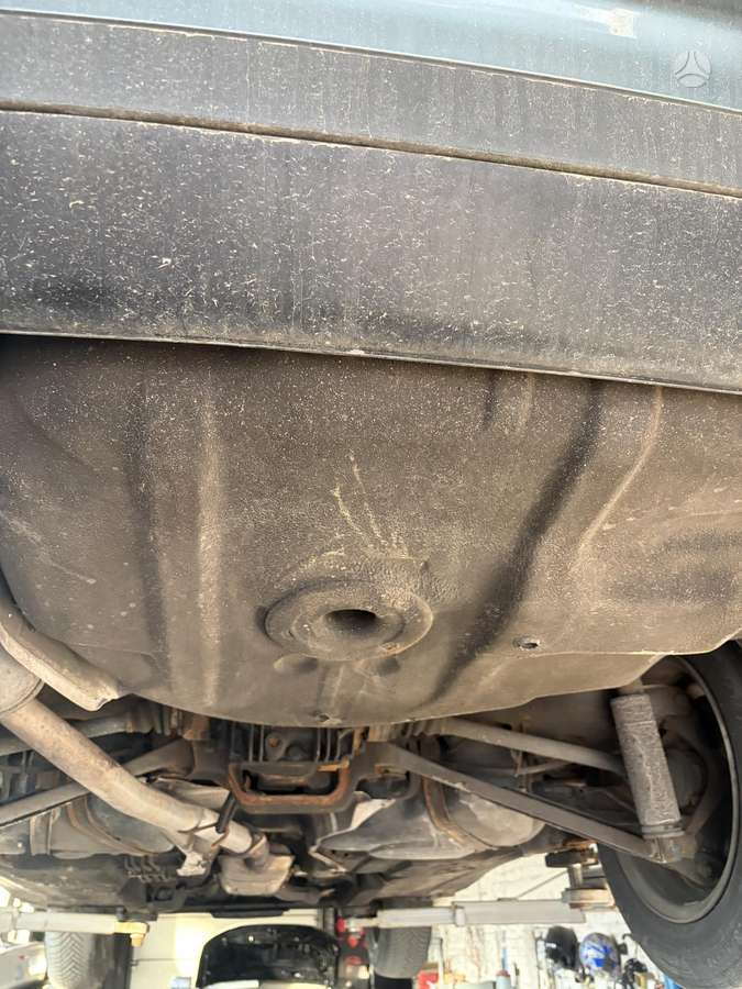 BMW 316, Седан