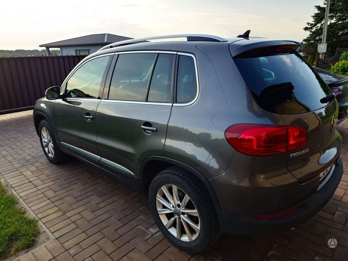 Volkswagen Tiguan - 4