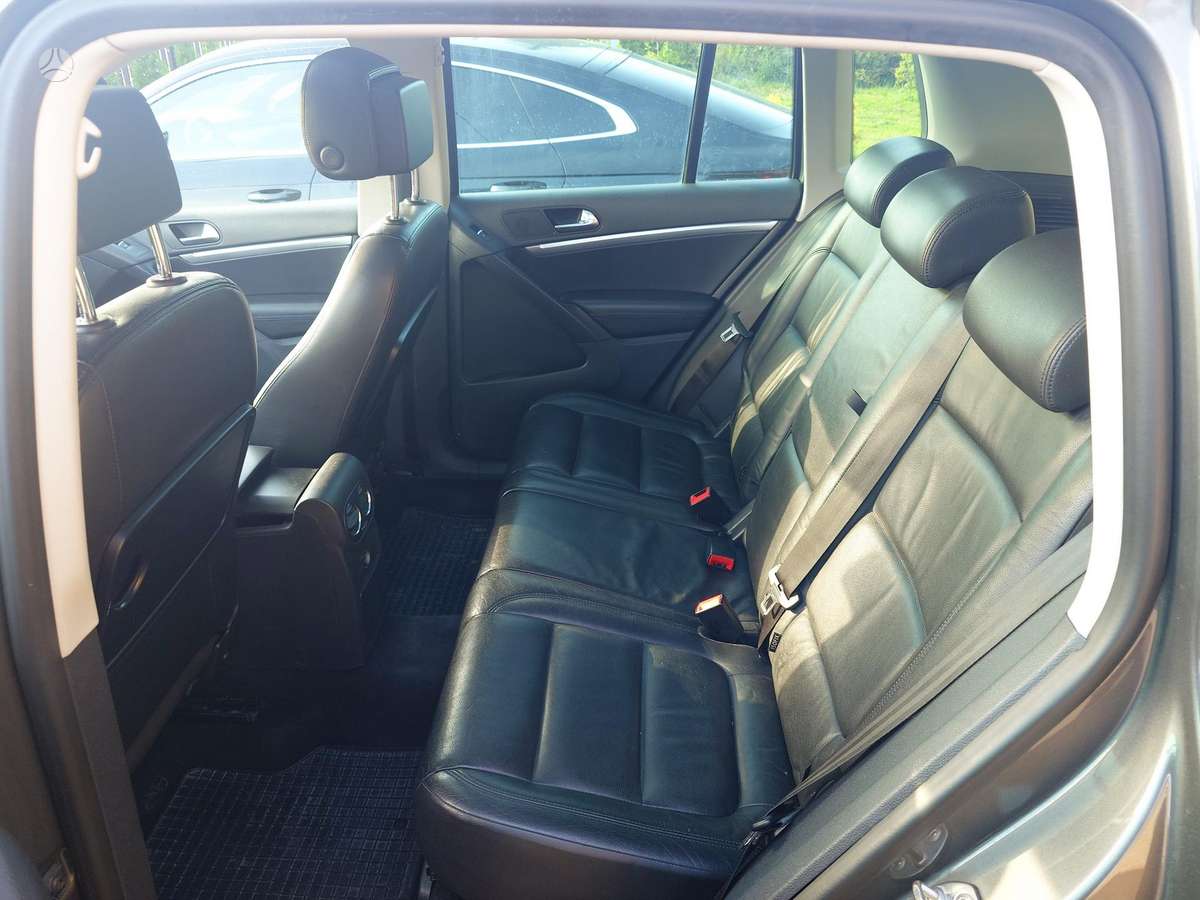 Volkswagen Tiguan - 7