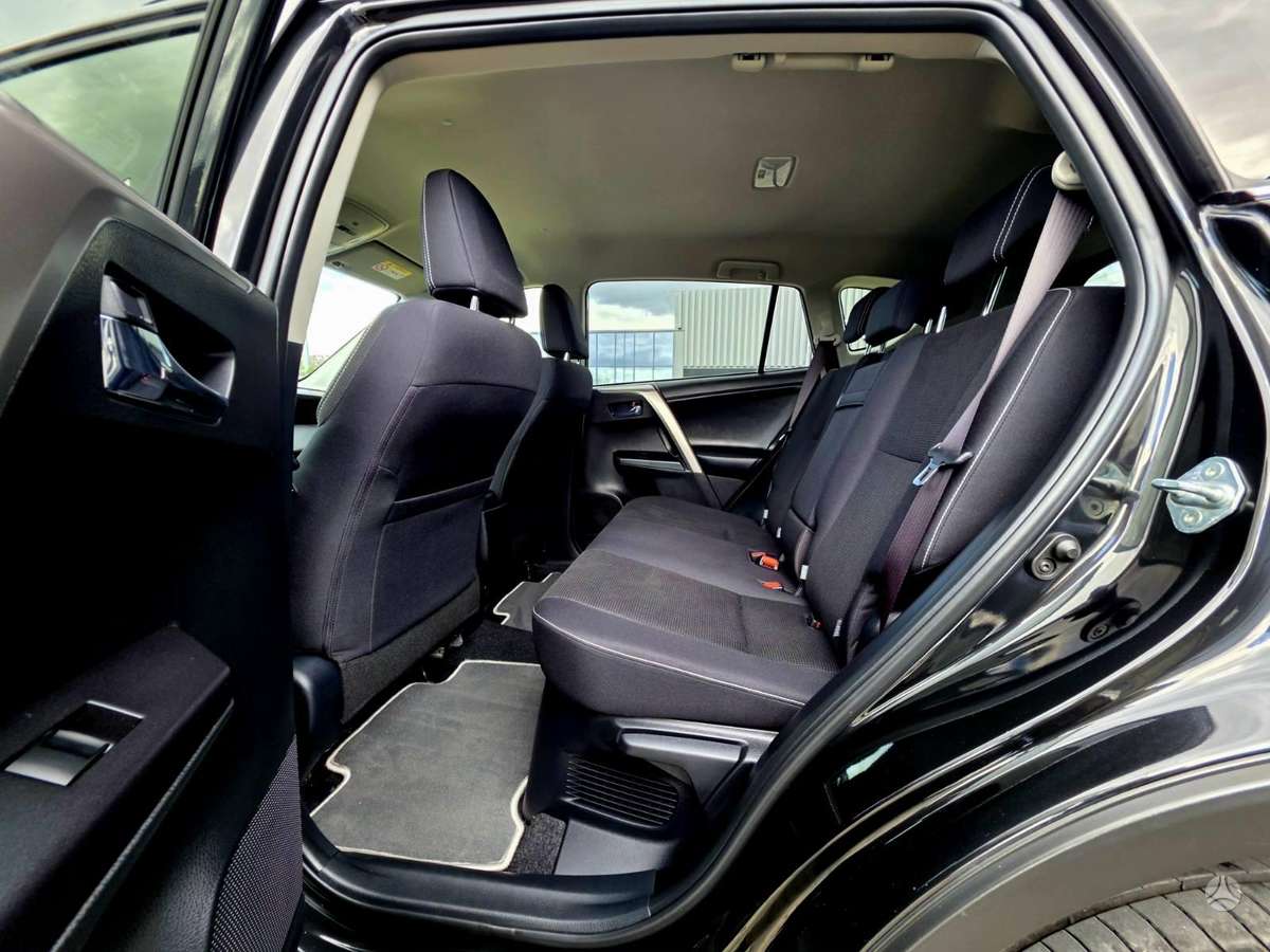 Toyota RAV4 - 12