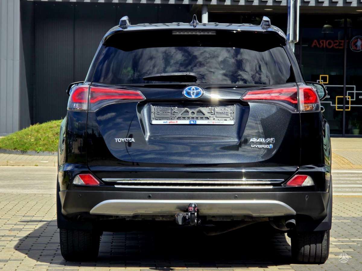 Toyota RAV4 - 8