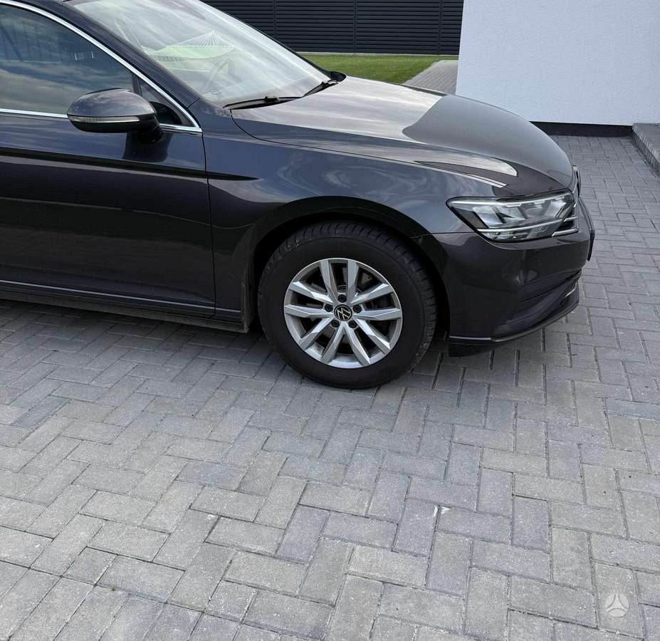 Volkswagen Passat - 7