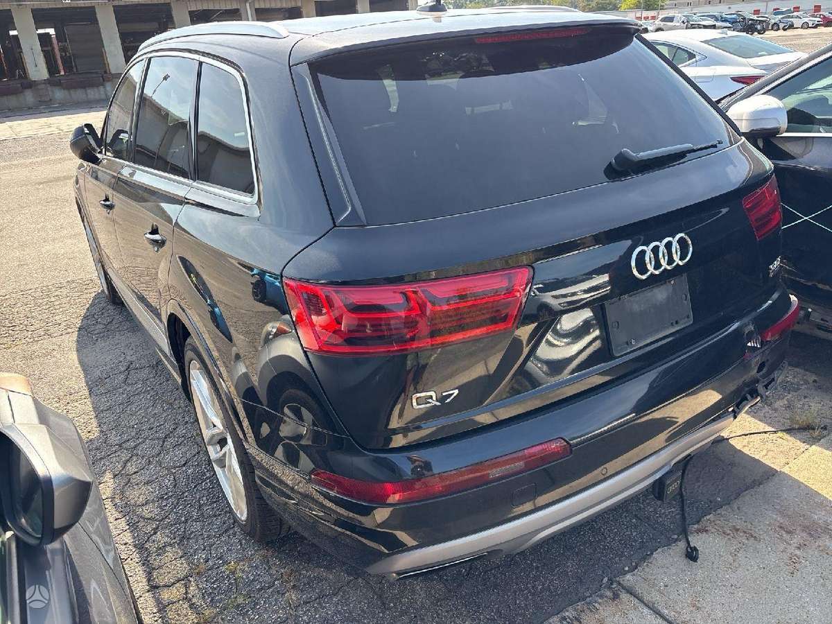 Audi Q7 - 5