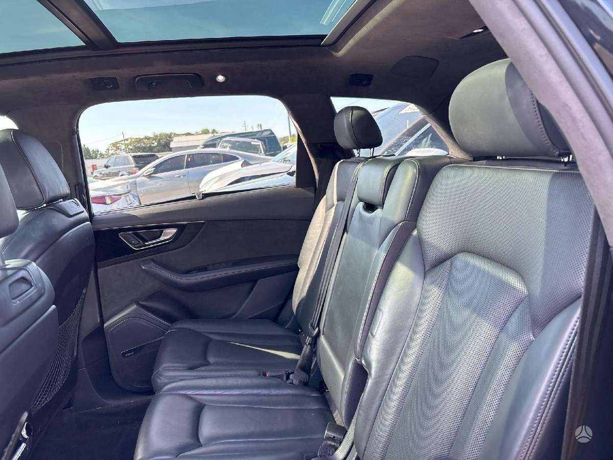 Audi Q7 - 9