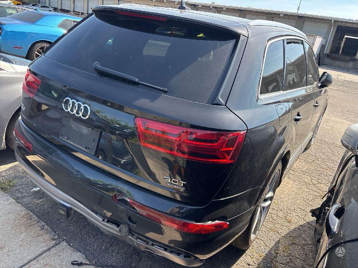 Audi Q7 - 4