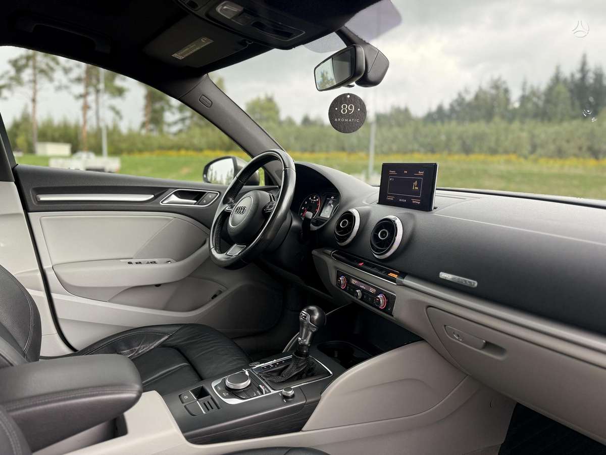 Audi A3, 2.0 l., Седан