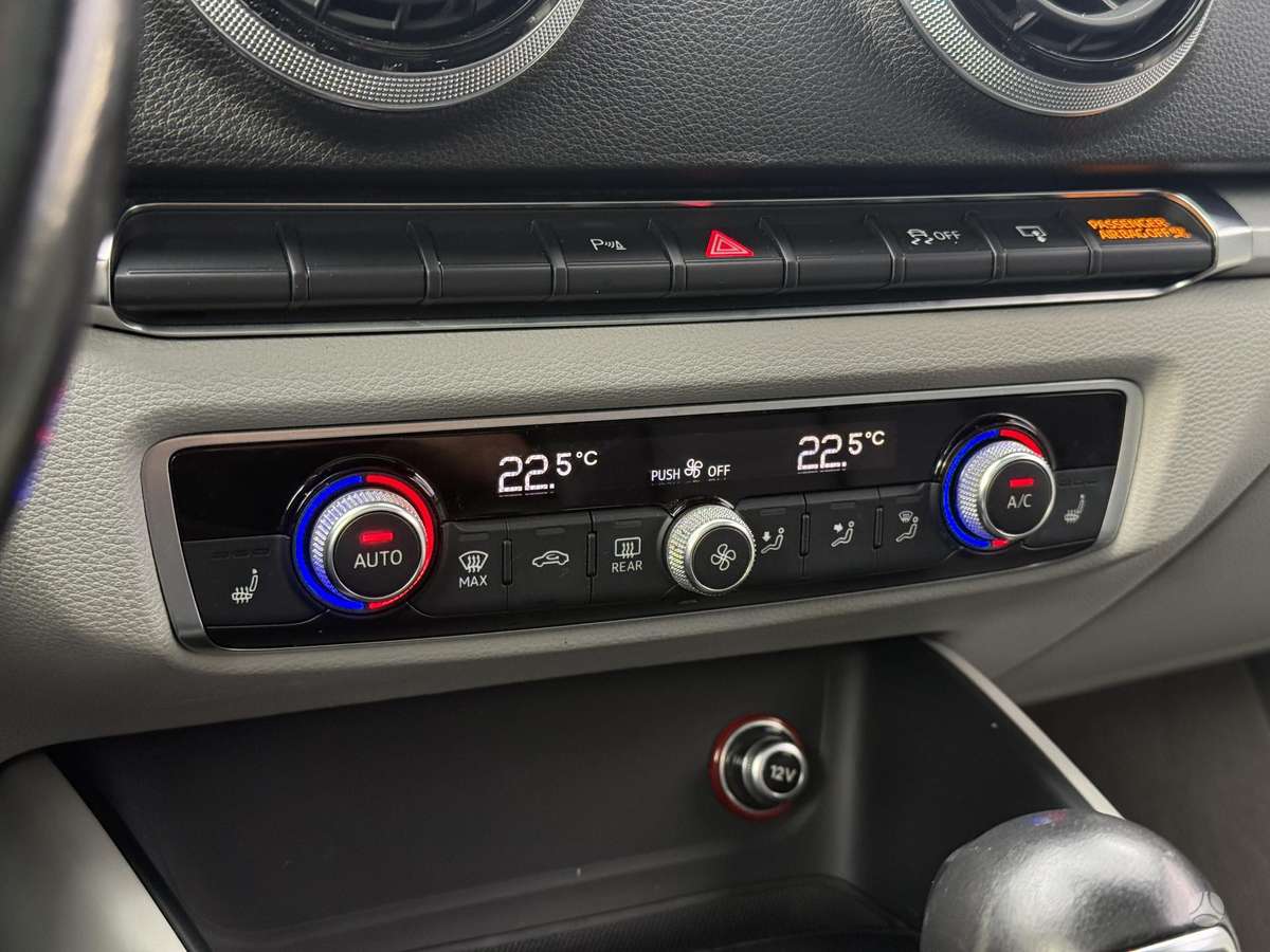 Audi A3, 2.0 l., Седан