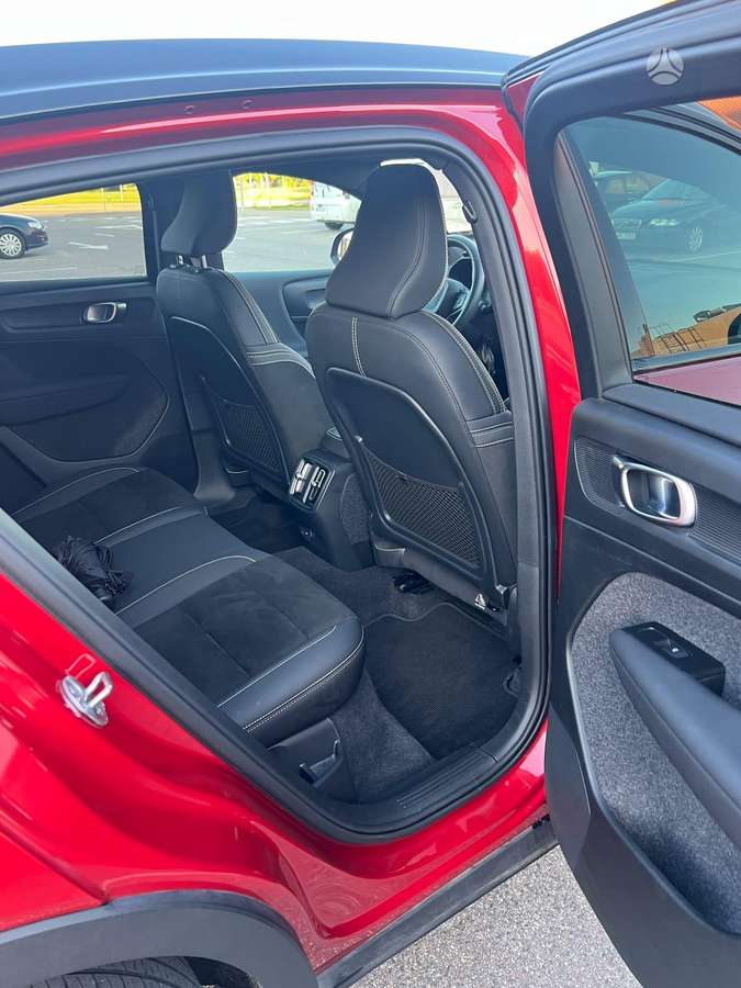 Volvo C40 - 8