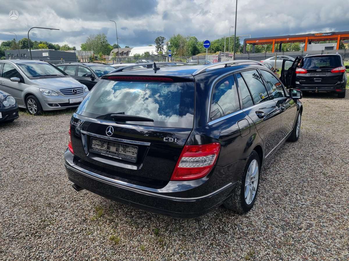 Mercedes-Benz C220 - 2