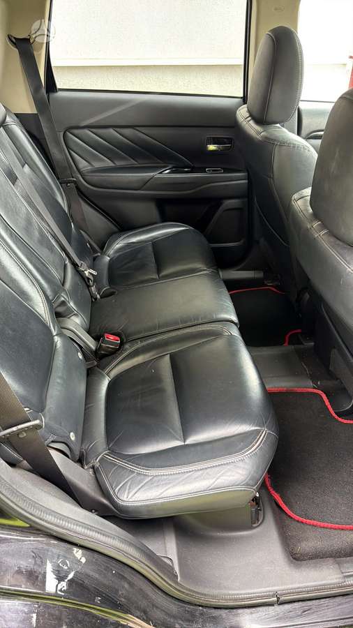 Mitsubishi Outlander - 5