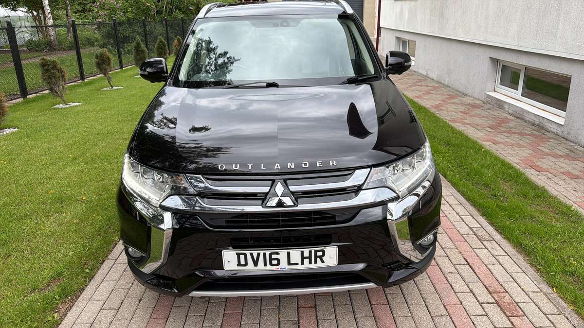 Mitsubishi Outlander - 12