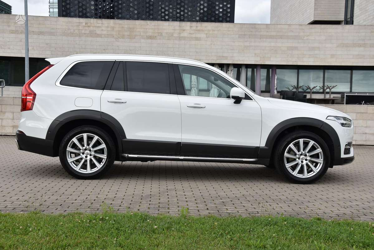 Volvo XC90 - 2